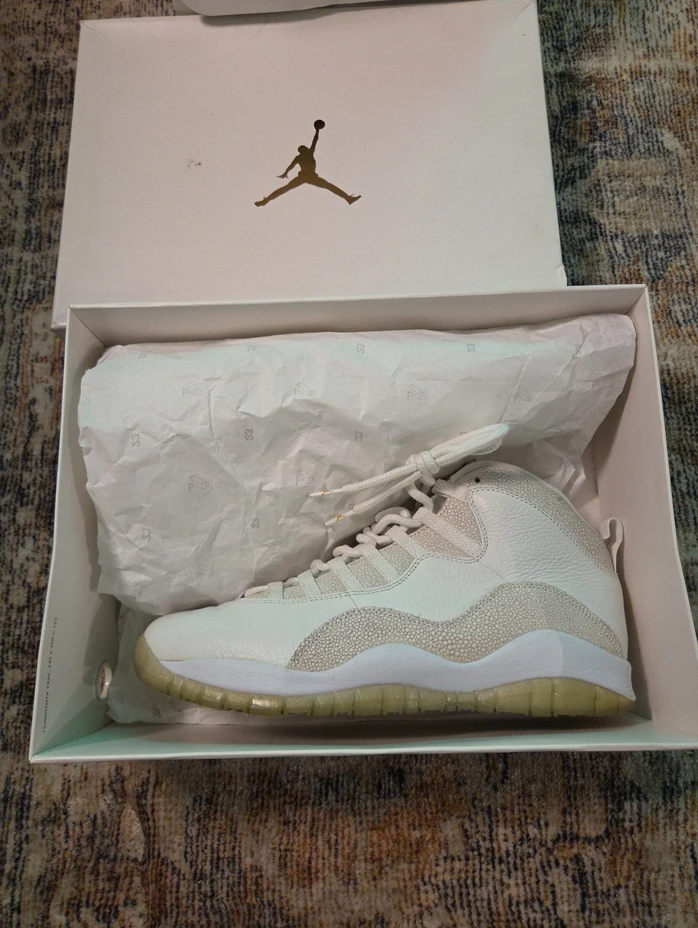 Air Jordan Retro OVO Drake 10'sWhite and Cream High-Top Sneakers S. 11